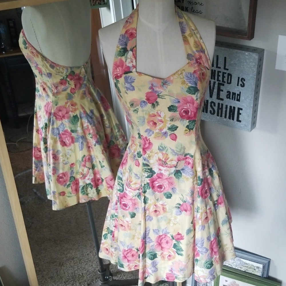 Vintage Positively ELLYN Floral Halter Dress